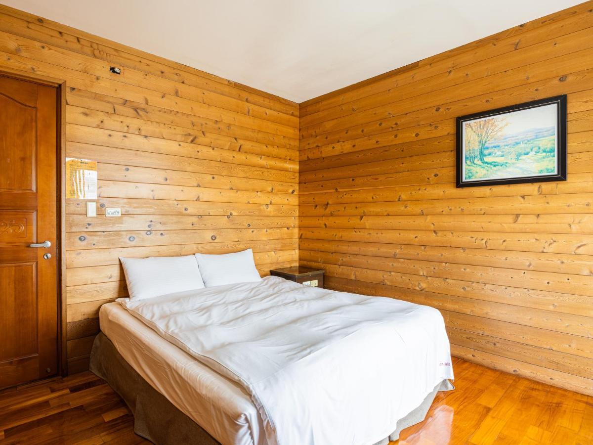 Bishui Shanju Lakeside B&B Yuchi Exteriör bild